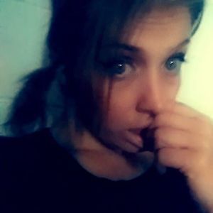 Meet your Posher, Ella